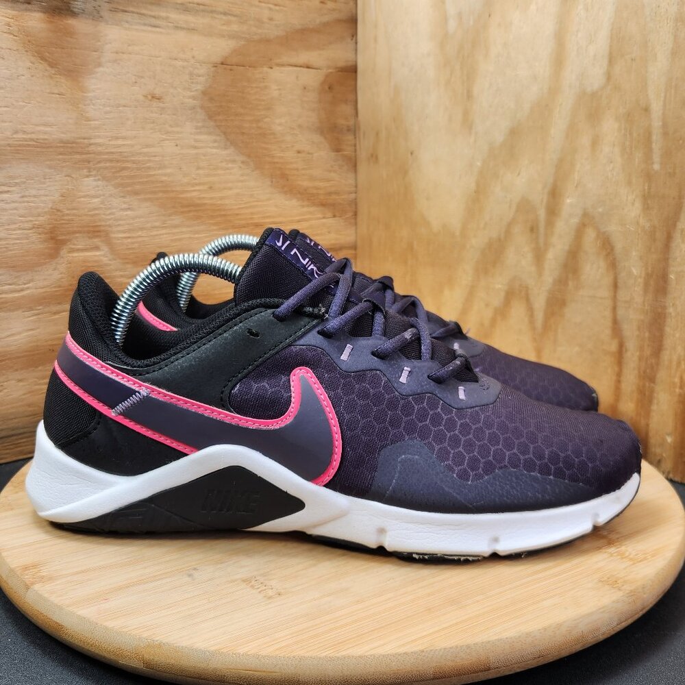 Nike Legend Essential 2 Womens Sneakers Size 10